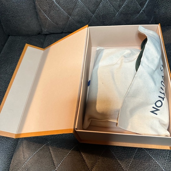 SOLD Louis Vuitton Felicie Strap and Go - Picture 8 of 8